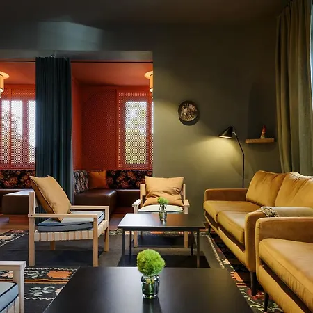 Bussi Baby Hotel