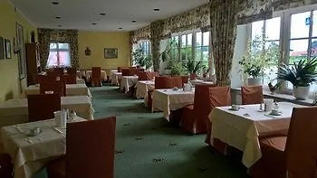 Bussi Baby 酒店 巴特维塞